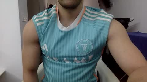 Snapshot of hornyspaniard93 chatting on February 7, 12:53 pm hornyspaniard93 online show from February 7, 12:53 pm