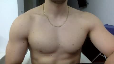 Snapshot of hornyspaniard93 chatting on February 14, 12:29 am hornyspaniard93 online show from February 14, 12:29 am