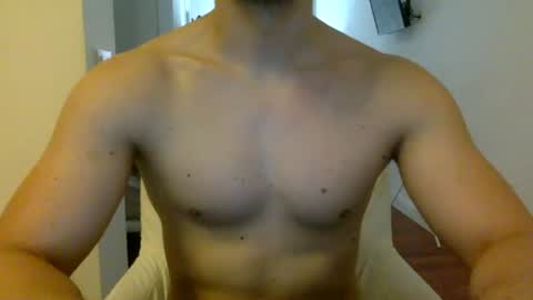 Snapshot of hornyspaniard93 chatting on June 14, 12:40 pm hornyspaniard93 online show from June 14, 12:40 pm