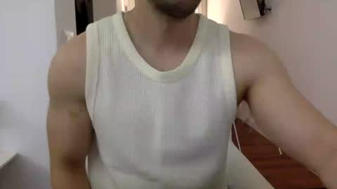 Snapshot of hornyspaniard93 chatting on June 16, 10:51 am hornyspaniard93 online show from June 16, 10:51 am