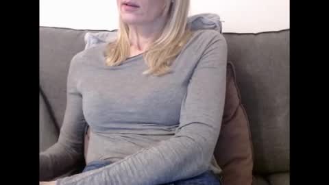 Snapshot of hornyssima chatting on January 16, 3:16 pm Hornyssima online show from January 16, 3:16 pm