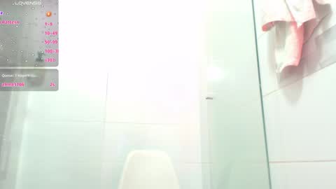 LILY online show from February 6, 10:53 pm