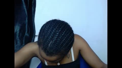 Snapshot of hornyxbum chatting on January 5, 7:38 am hornyxbum online show from January 5, 7:38 am