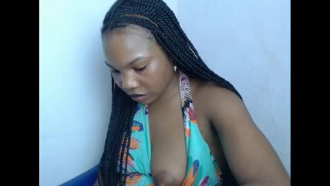 Snapshot of hornyxbum chatting on January 14, 10:02 pm hornyxbum online show from January 14, 10:02 pm