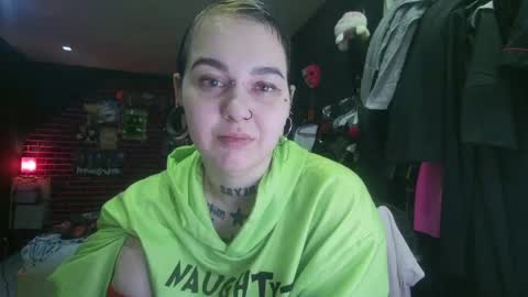 Snapshot of horror_circus chatting on January 1, 5:33 am Messalina Horror online show from January 1, 5:33 am