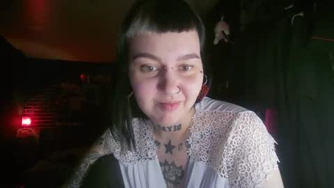 Snapshot of horror_circus chatting on January 3, 6:14 pm Messalina Horror online show from January 3, 6:14 pm