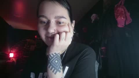 Snapshot of horror_circus chatting on February 23, 3:24 am Messalina Horror online show from February 23, 3:24 am