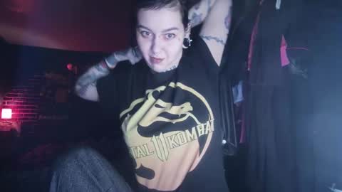 Snapshot of horror_circus chatting on March 7, 6:54 pm Messalina Horror online show from March 7, 6:54 pm