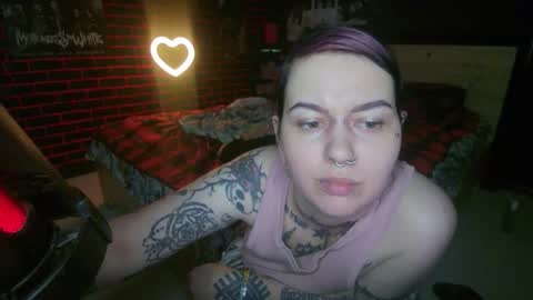 Snapshot of horror_circus chatting on September 20, 4:08 pm Messalina Horror online show from September 20, 4:08 pm