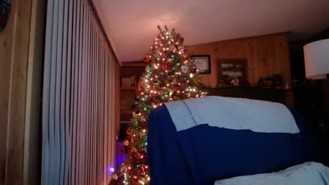 Snapshot of horsebigballs chatting on January 19, 5:15 am horsebigballs online show from January 19, 5:15 am