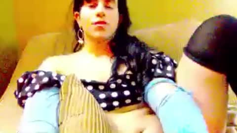 Snapshot of horsey887 chatting on November 1, 4:03 am Your Princess Peaches online show from November 1, 4:03 am