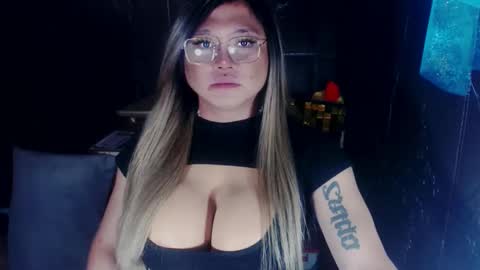 YOUR MAJESTY LUCY PEARL online show from February 27, 3:47 am