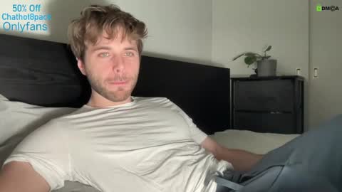 Snapshot of hot8pack01 chatting on February 5, 8:46 pm Edward aka Wolf online show from February 5, 8:46 pm