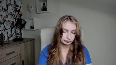 NINA online show from October 7, 5:59 am