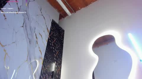 hot__genesis online show from May 31, 5:04 am