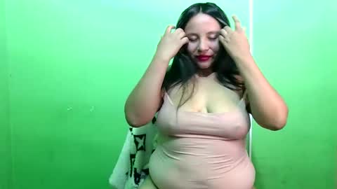 hot angie12 online show from January 11, 6:40 am