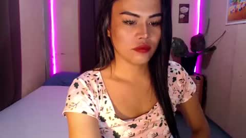 Snapshot of hot_babe0802 chatting on July 22, 3:15 pm HANNA online show from July 22, 3:15 pm