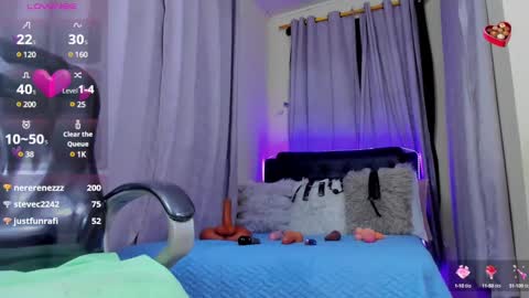 Snapshot of hot_beauty__ chatting on February 19, 8:55 am VALENTINA online show from February 19, 8:55 am