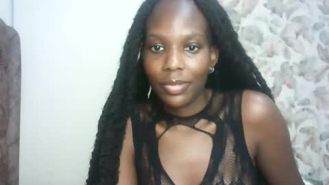 Snapshot of hot_berry2003 chatting on October 18, 7:58 pm Millie online show from October 18, 7:58 pm