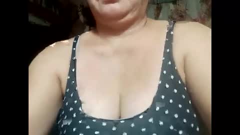Snapshot of hot_boobs21 chatting on December 8, 1:56 am hot_boobs21 online show from December 8, 1:56 am
