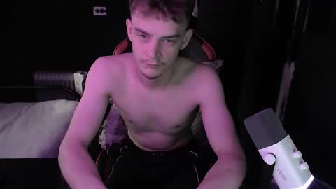 Hot boy 2002 online show from October 4, 12:58 pm