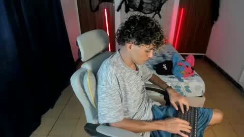 hot bunny online show from November 4, 1:05 am