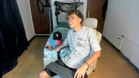 hot bunny online show from November 12, 1:28 am