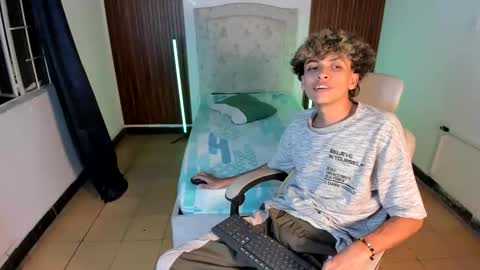 hot bunny online show from November 21, 2:43 am