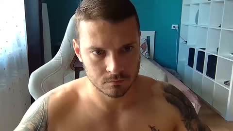 hot_cap_77 online show from September 11, 1:44 pm