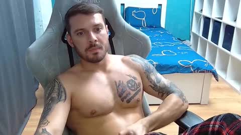 hot_cap_77 online show from October 23, 7:34 pm