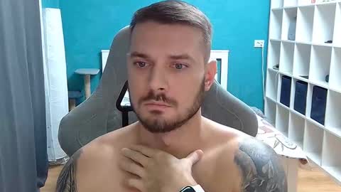 hot_cap_77 online show from November 6, 1:23 pm