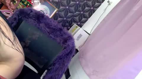 Snapshot of hot_chelly chatting on November 21, 11:25 pm hot_chelly online show from November 21, 11:25 pm