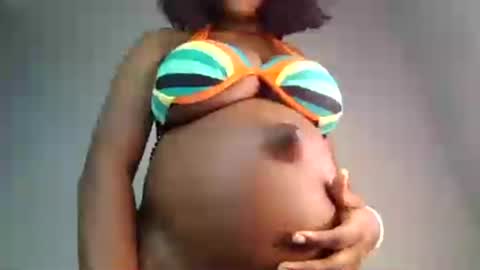 Zarah online show from August 3, 9:18 pm