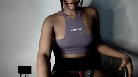 sonia  mis choco online show from November 2, 4:15 am