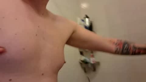 hot_couple_pl35 online show from April 18, 12:31 pm