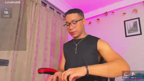 hot_dreams_x online show from January 2, 6:45 pm
