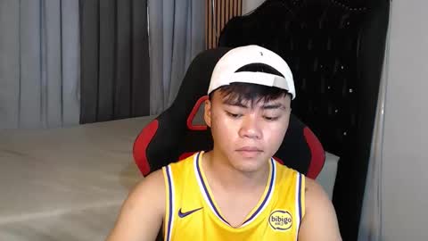 hot_emmanuel online show from January 8, 2:58 am