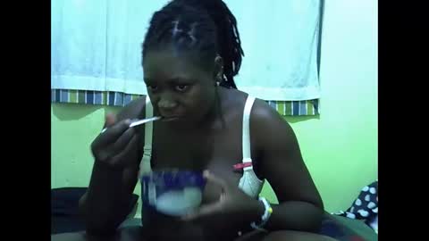 hot_girlly online show from April 7, 5:08 am