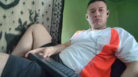 Snapshot of hot_guy36 chatting on June 8, 3:01 pm hot_guy36 online show from June 8, 3:01 pm