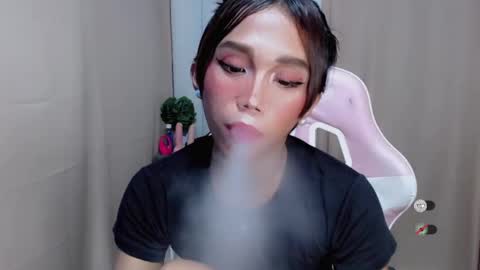 Khianna online show from April 30, 2:12 pm