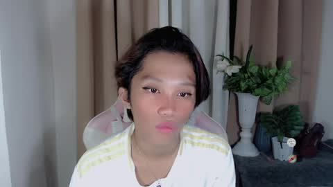 Khianna online show from May 17, 11:06 am