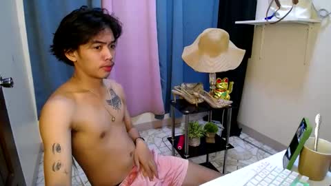 Snapshot of hot_kianxx chatting on May 26, 5:53 pm hot_kianxx online show from May 26, 5:53 pm