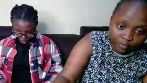 Snapshot of hot_linahh chatting on January 5, 5:49 pm Linah online show from January 5, 5:49 pm