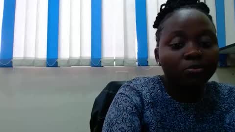 Snapshot of hot_linahh chatting on January 13, 5:35 am Linah online show from January 13, 5:35 am