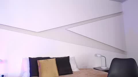 Alana online show from February 25, 9:02 pm