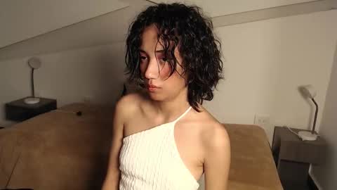 Snapshot of hot_little_bunny chatting on December 20, 9:44 pm Alana online show from December 20, 9:44 pm