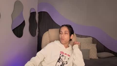 Snapshot of hot_little_bunny chatting on March 2, 10:16 pm Alana online show from March 2, 10:16 pm