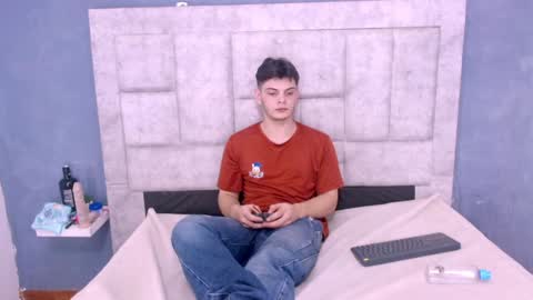 Snapshot of hot_lovesex chatting on January 5, 7:07 pm Hot Couple online show from January 5, 7:07 pm