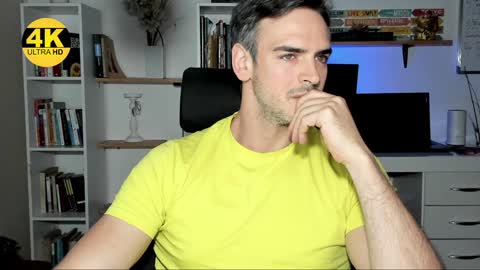 Snapshot of hot_martin25 chatting on January 5, 10:08 pm Martin online show from January 5, 10:08 pm