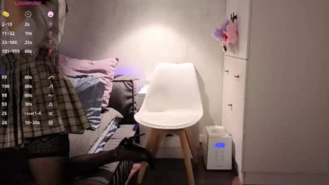 Alexandra online show from December 3, 4:05 pm